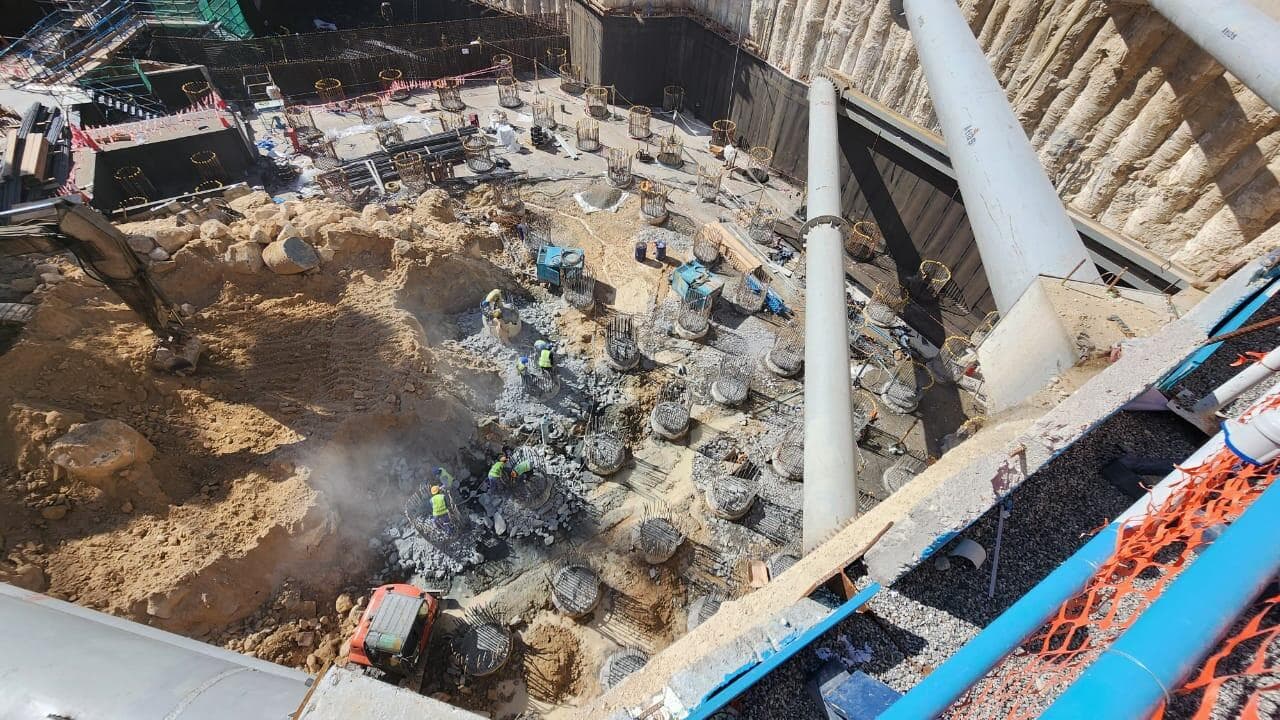 Diamondz - Construction