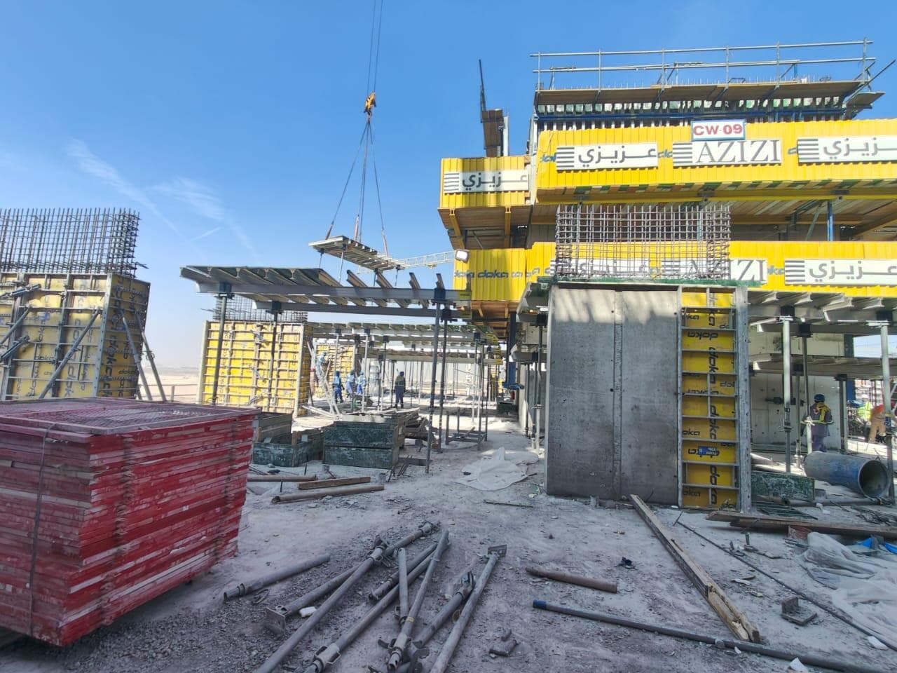 Azizi Venice 13 - Construction