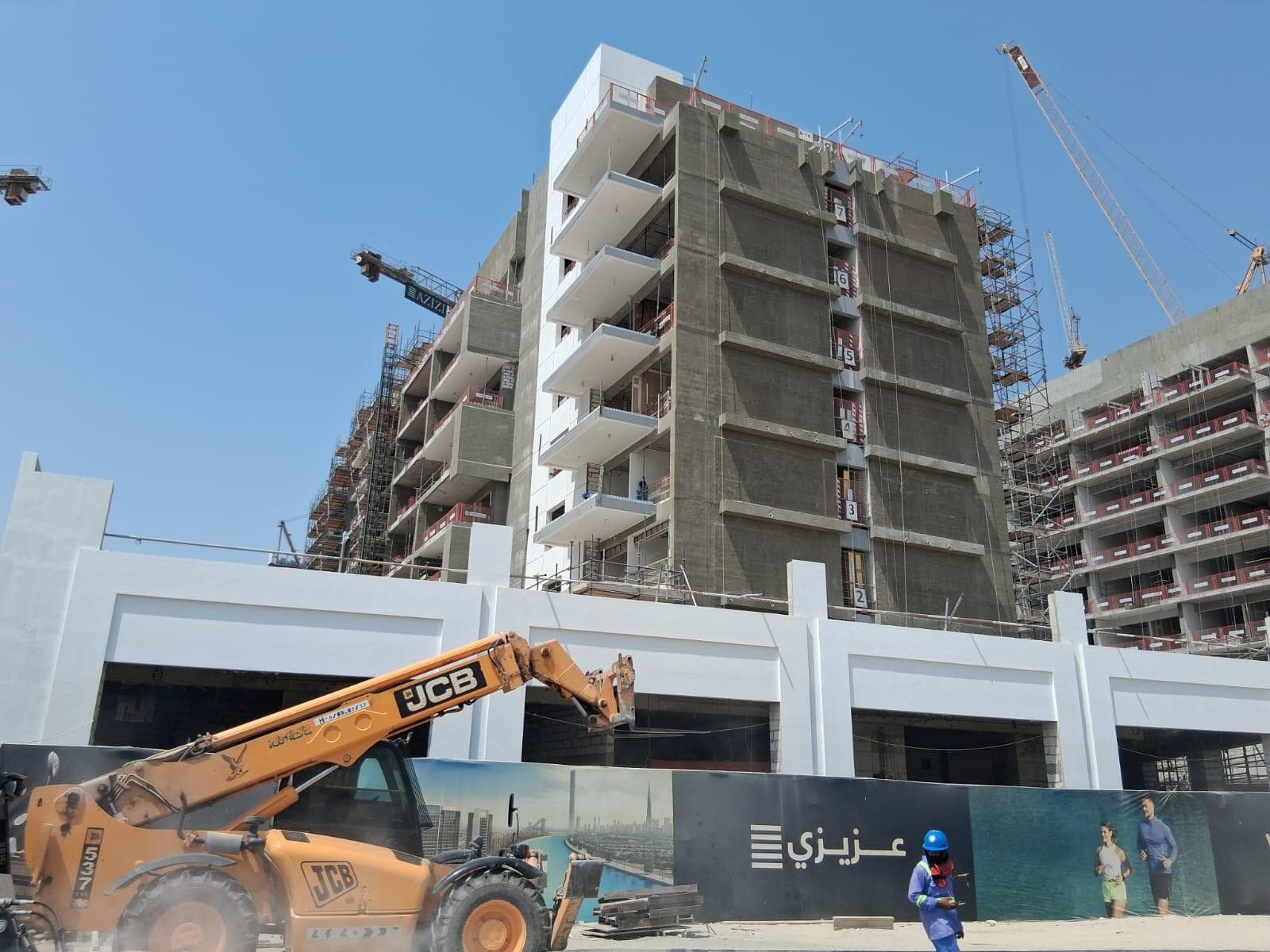 Riviera 62 - Construction