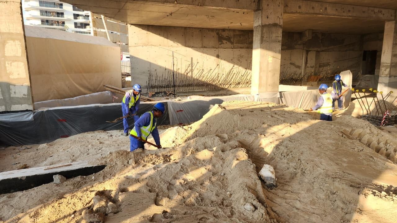 Edgewater Residences - Construction