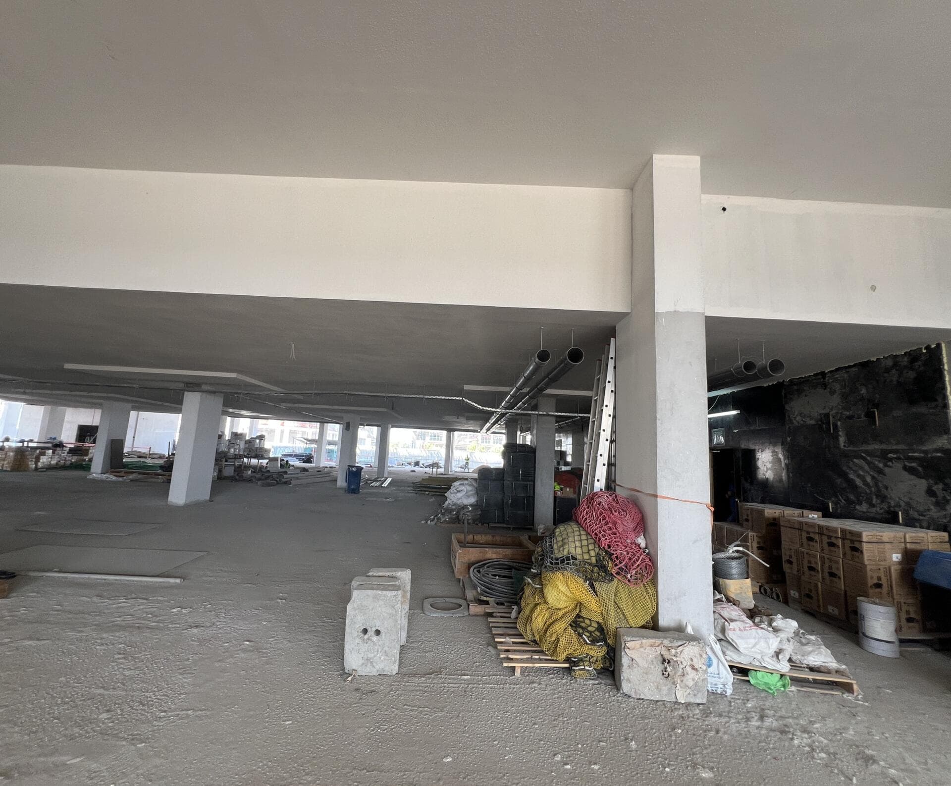 Laya Courtyard - Construction
