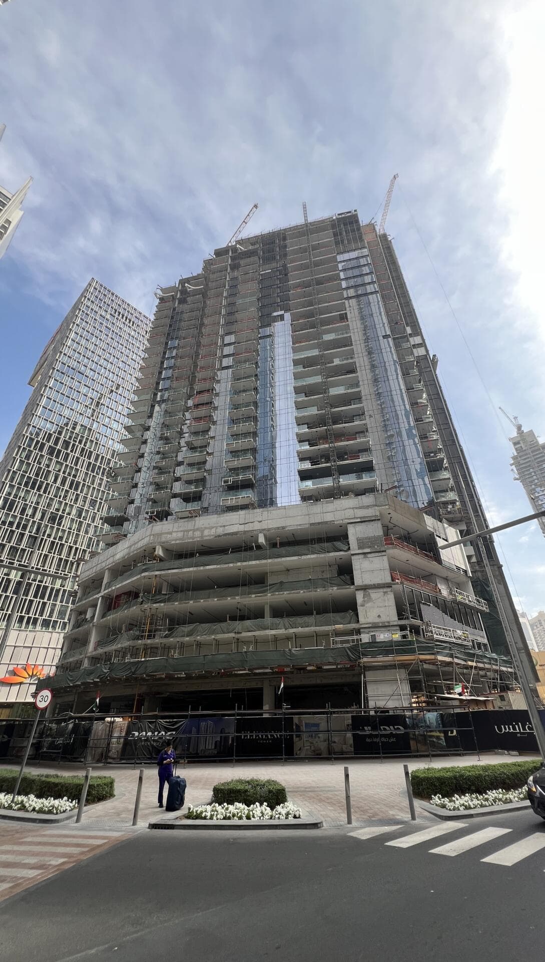 Elegance Tower - Construction