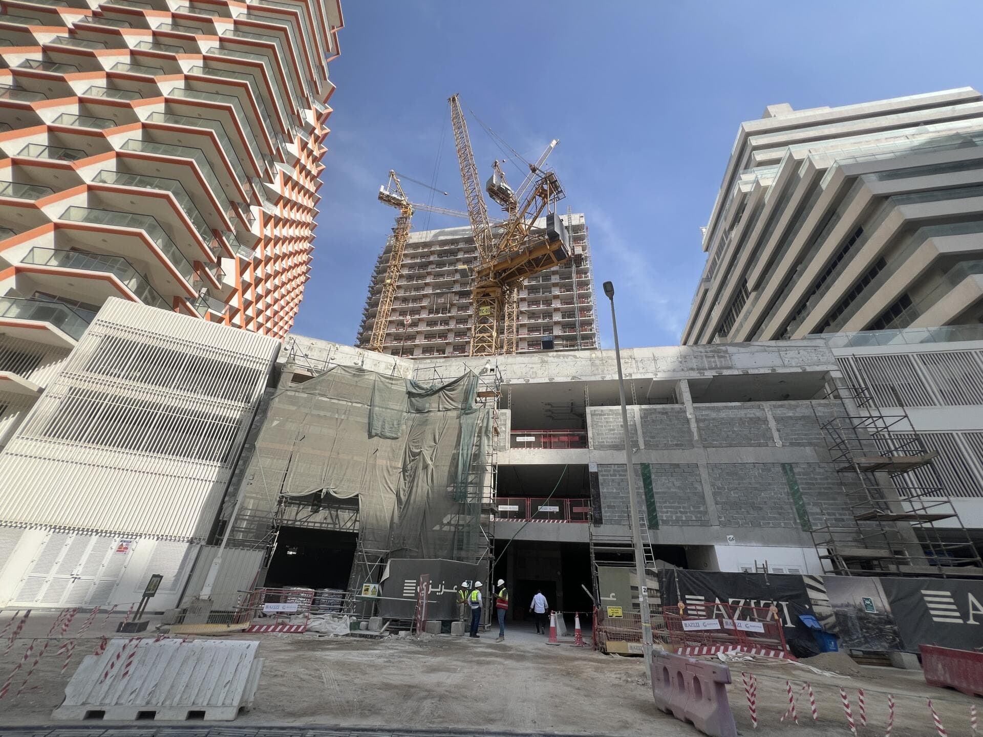 Adeba Azizi Residence - Construction