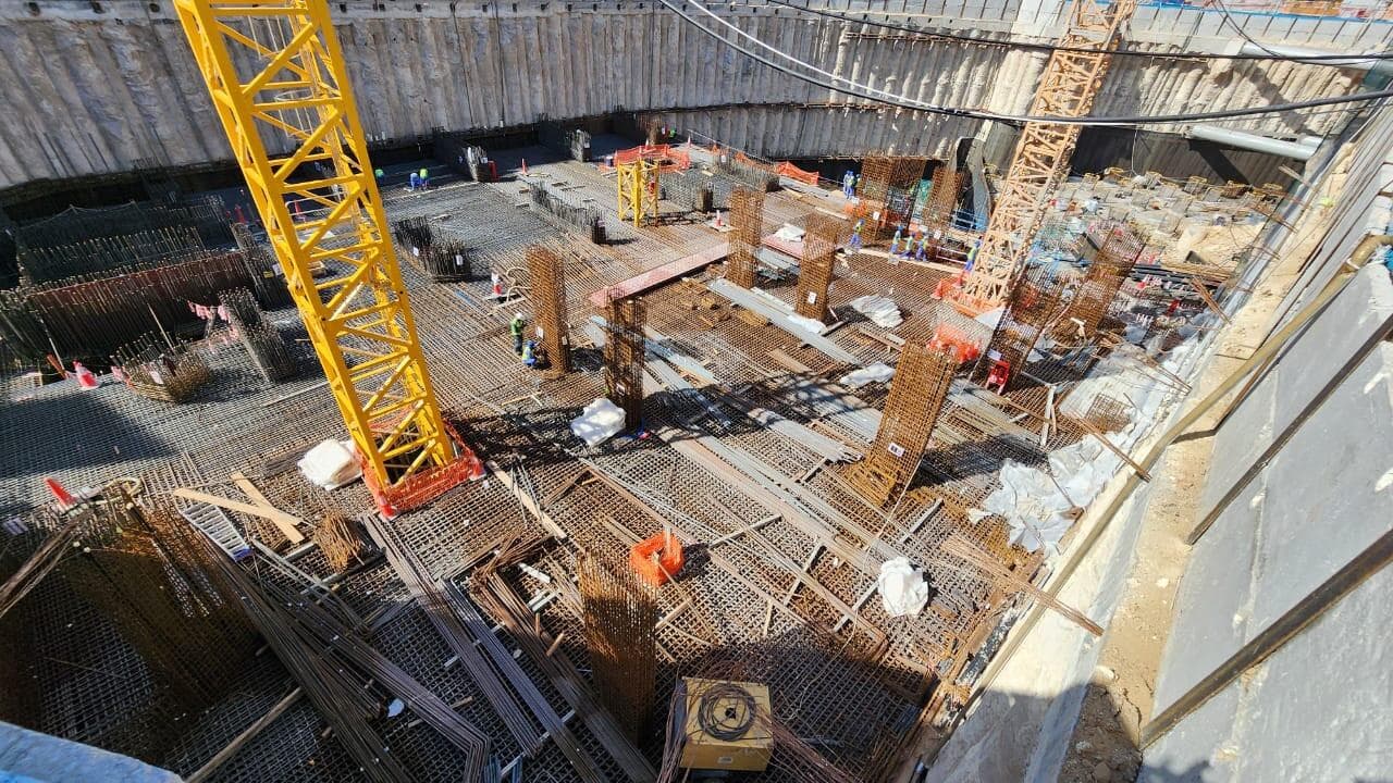 Diamondz - Construction