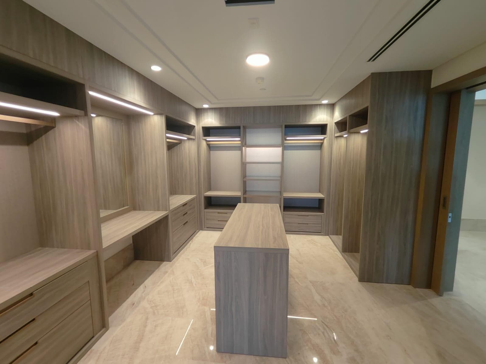 The Residence | Burj Khalifa - Construction