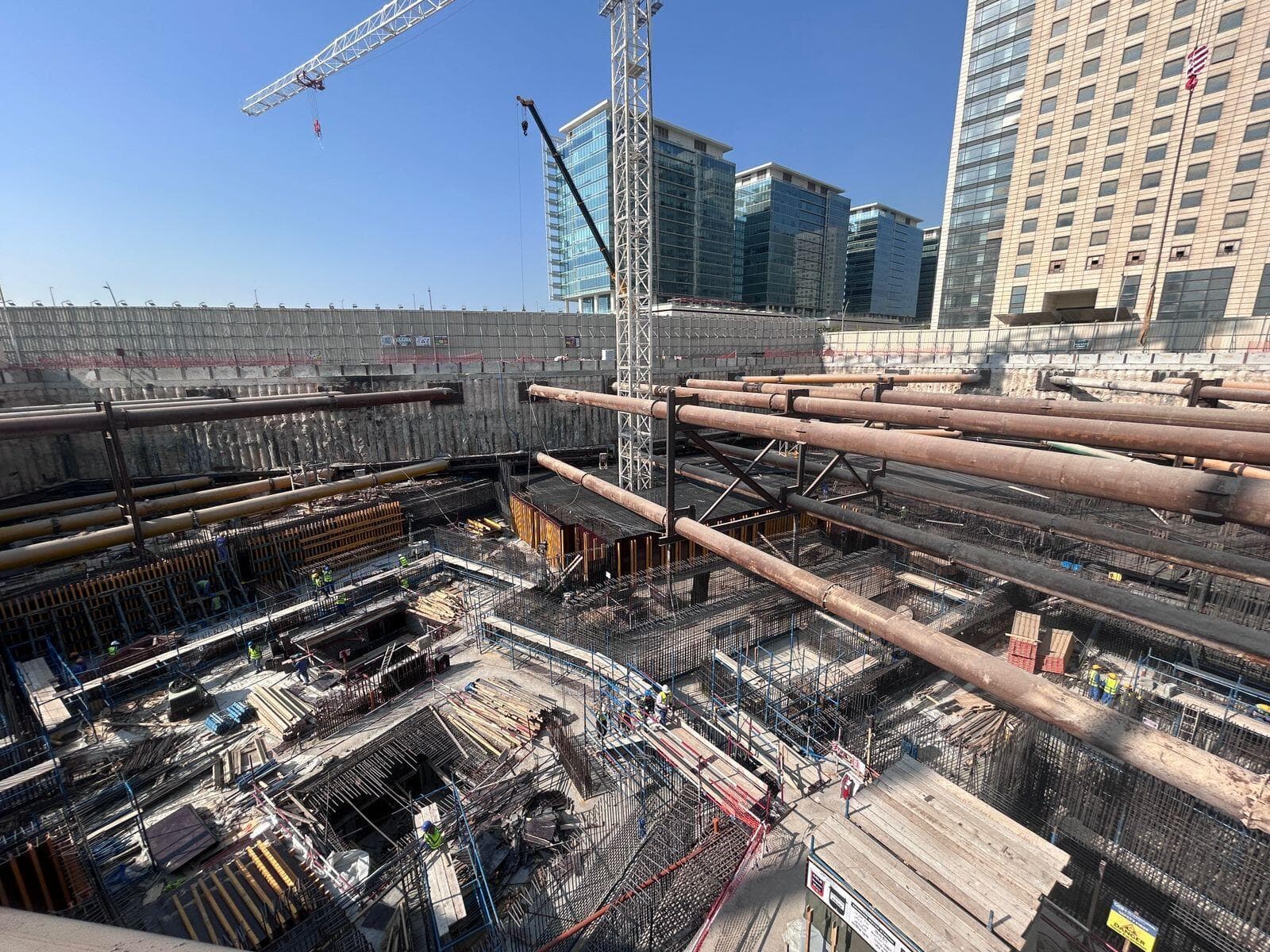 Eleve - Construction