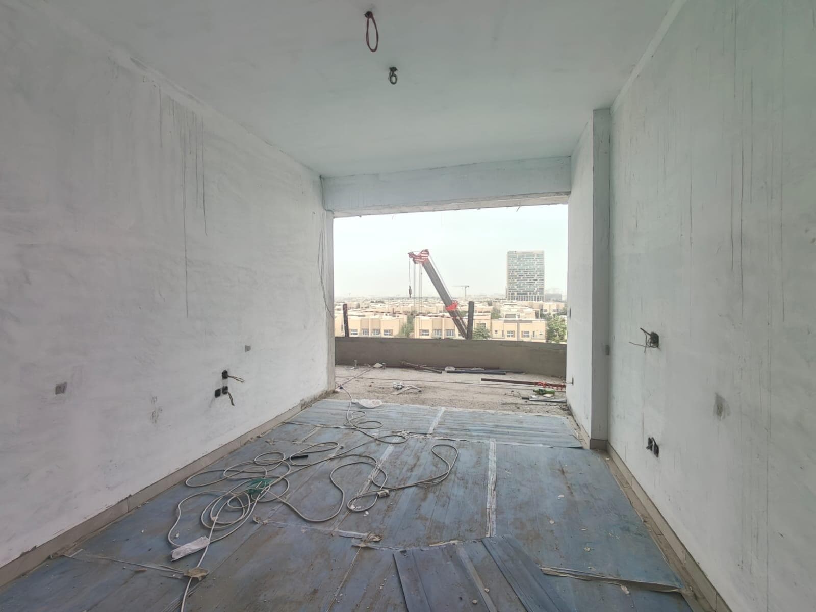 Gardens 2 - Construction