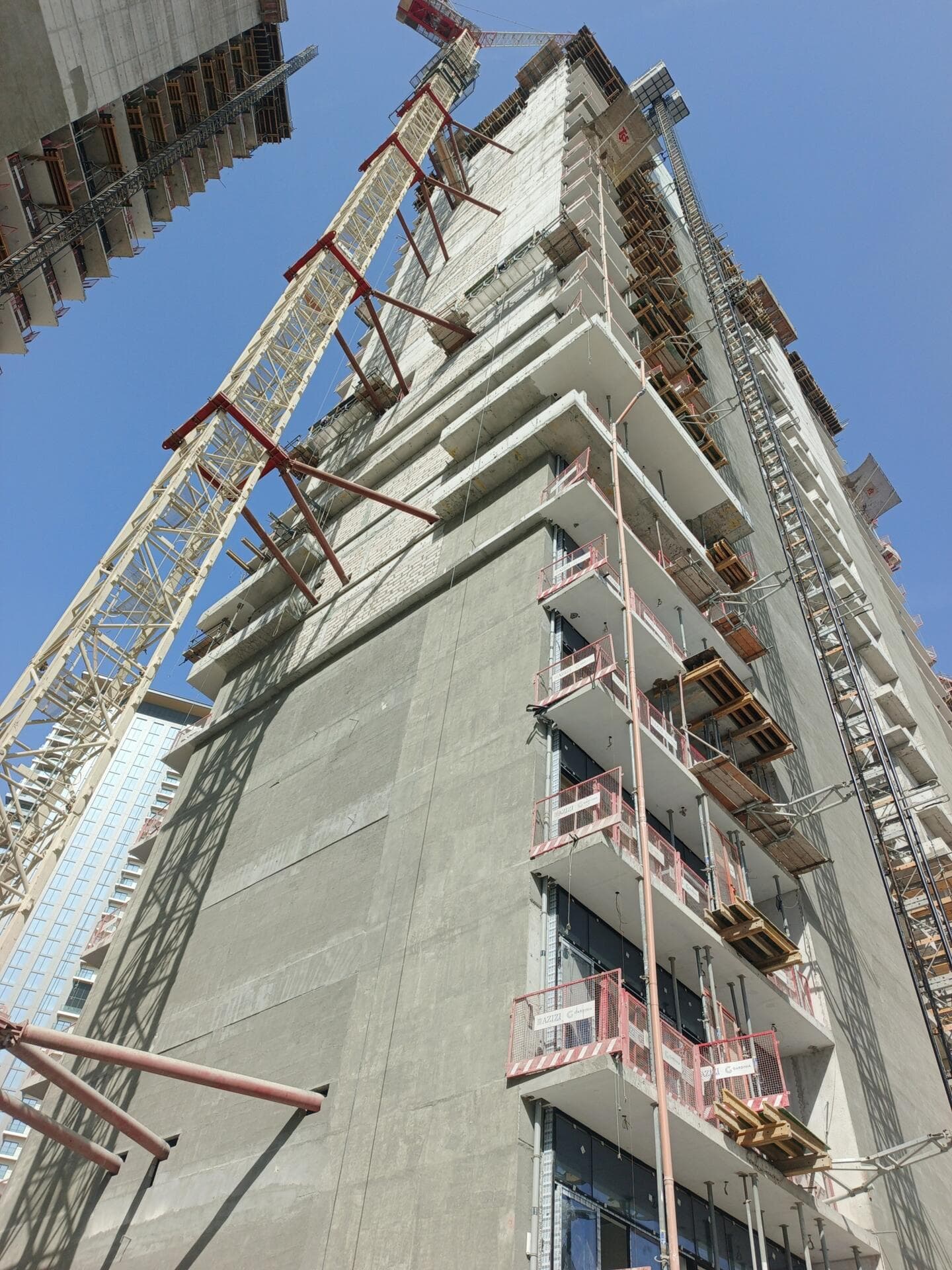 Riviera Reve - Construction