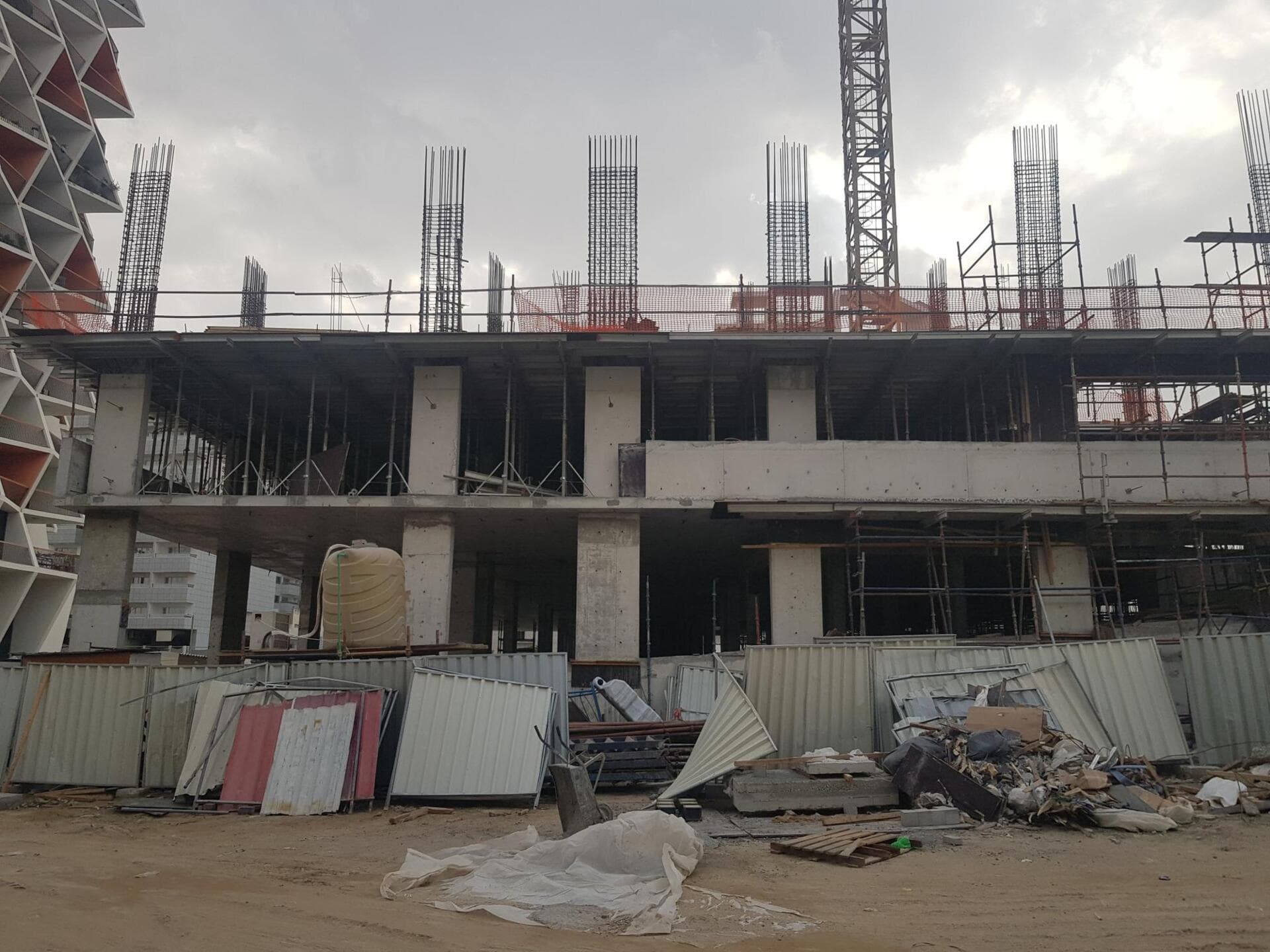Aura Elite - Construction