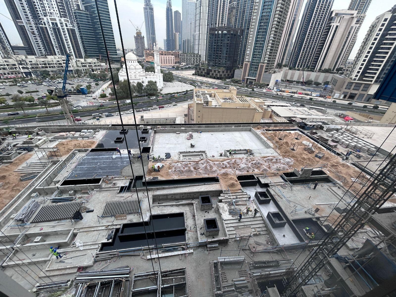 The Edge - Construction