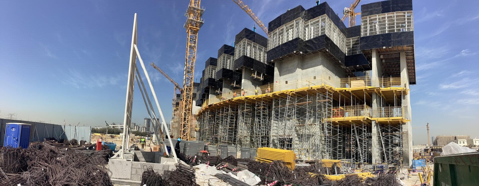 320 Riverside Crescent - Construction