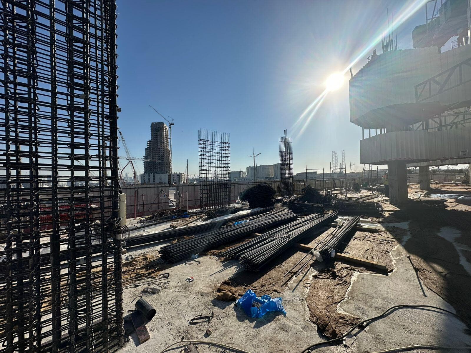 Aria - Construction