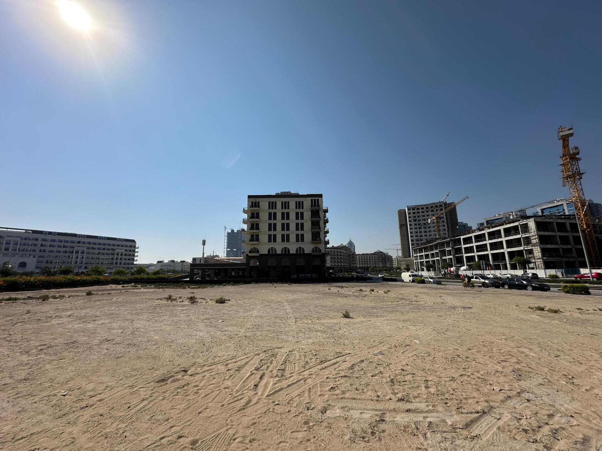 Bond Enclave - Construction