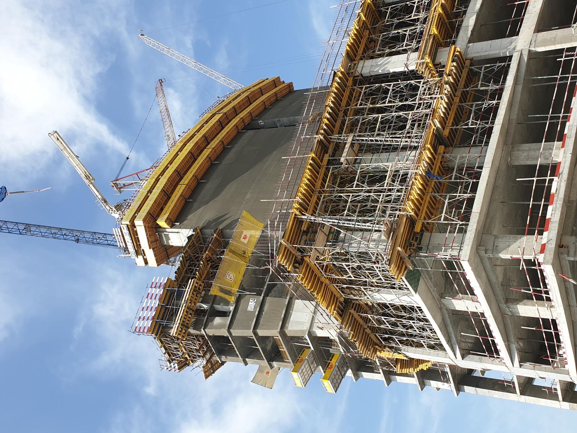 Safa One - Construction