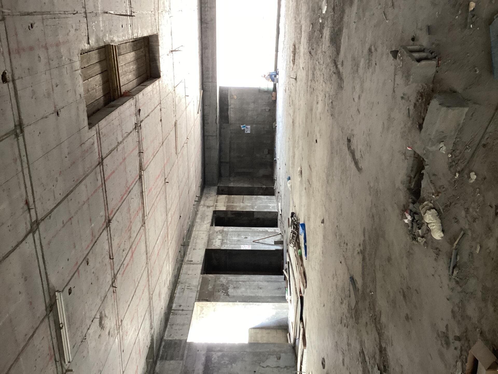 Aeternitas - Construction