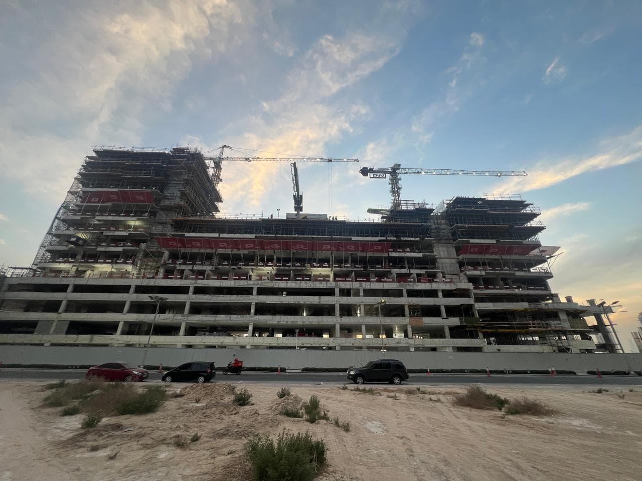 Azizi Grand - Construction