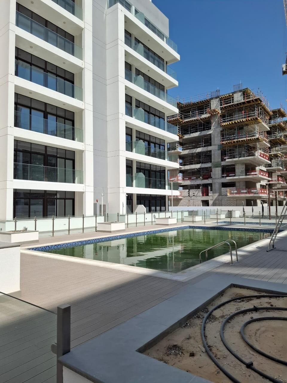 Riviera 59 - Construction