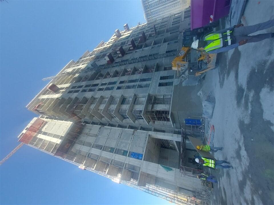 Elvira - Construction