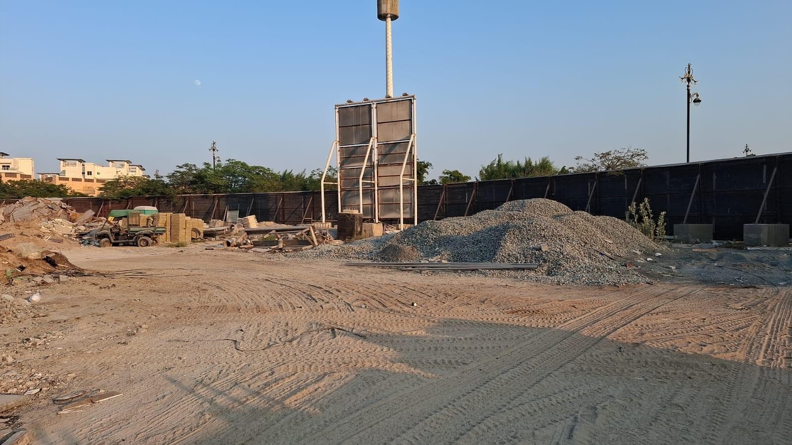 Serenia District - West - Construction