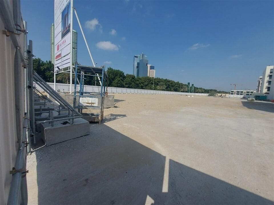 One Sky Park - Construction
