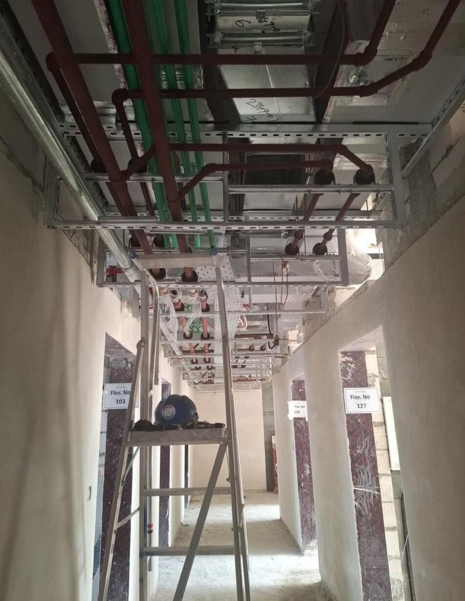 Azizi Grand - Construction