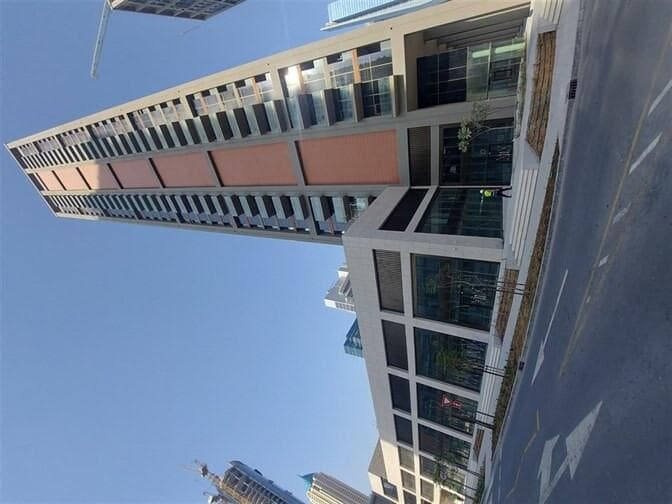 Peninsula One - Construction