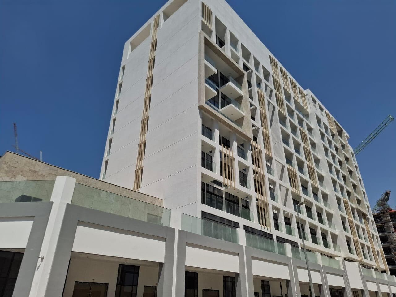 Riviera 65 - Construction