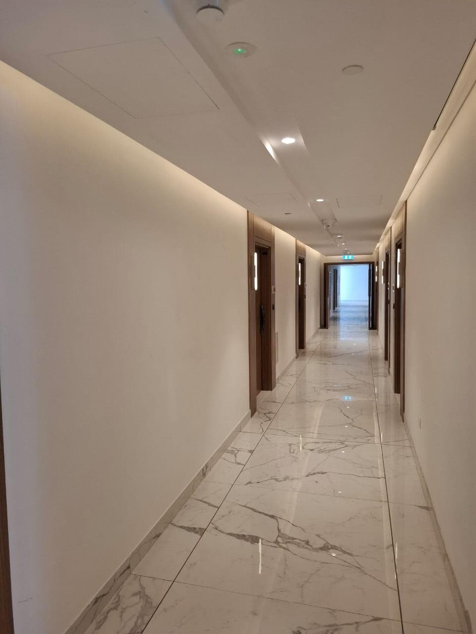 Riviera 65 - Construction