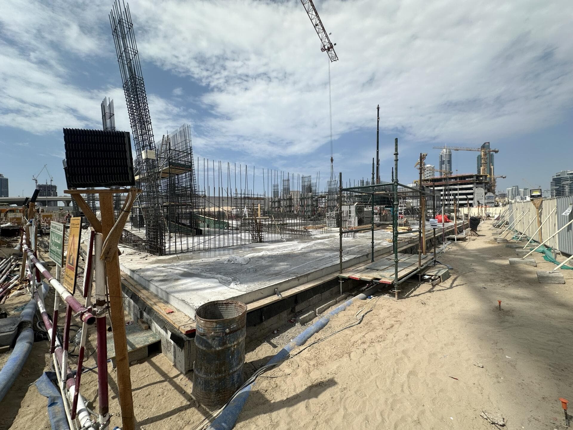 The First Collection Dubai Sports City - Construction