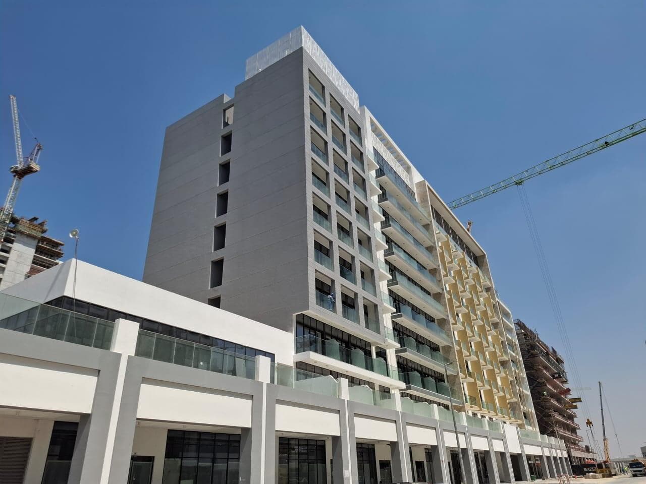 Riviera 61 - Construction