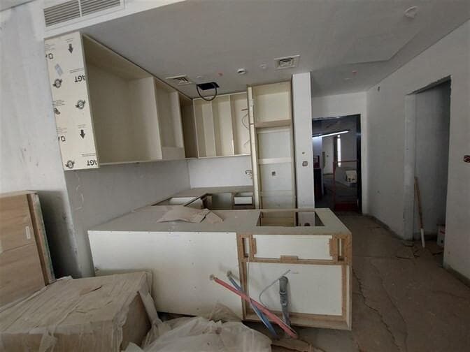 Peninsula Two - Construction