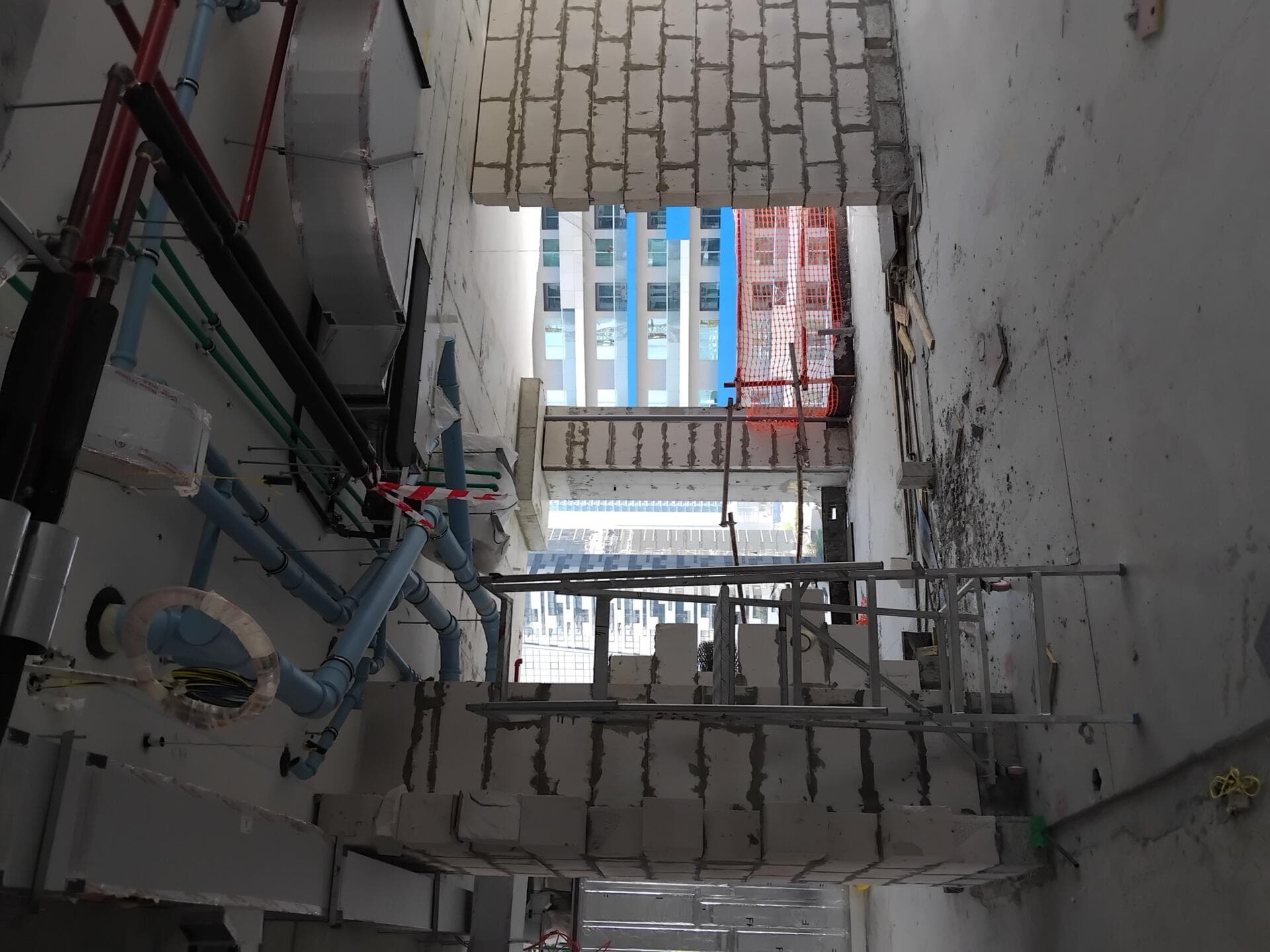 Elegance Tower - Construction