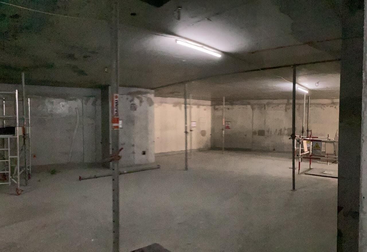 UH - Construction