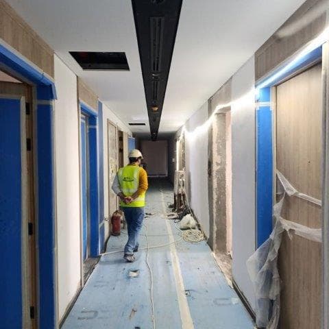 Peninsula Three - Construction