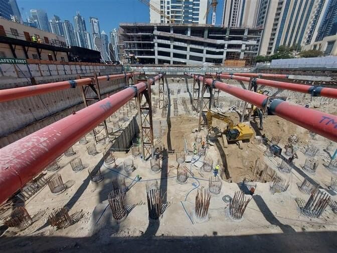 Fairmont Residences Solara Tower - Construction
