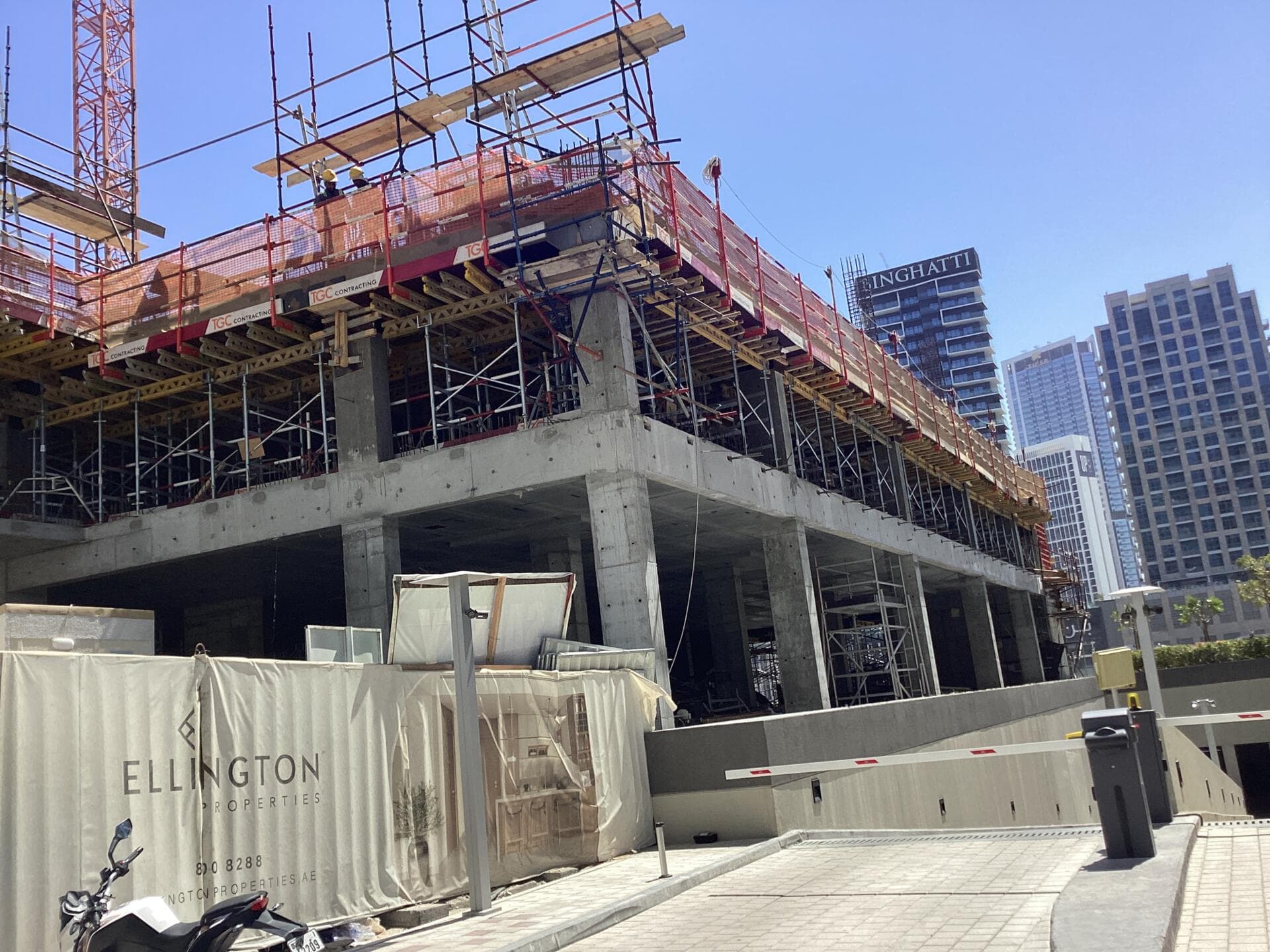 The Crestmark - Construction