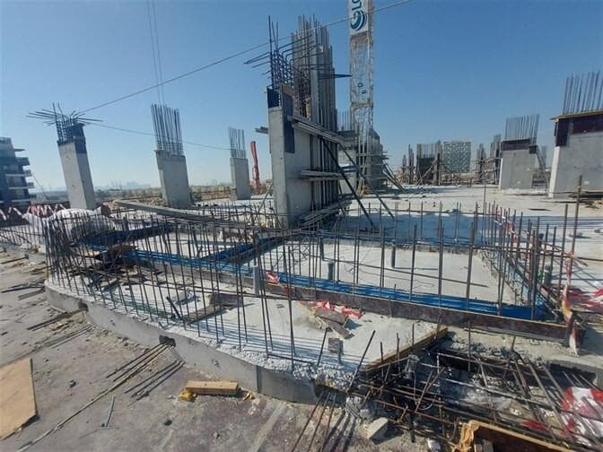 Gardens 2 - Construction