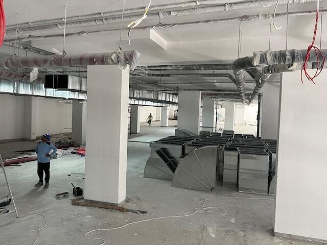 11 Hills Park - Construction