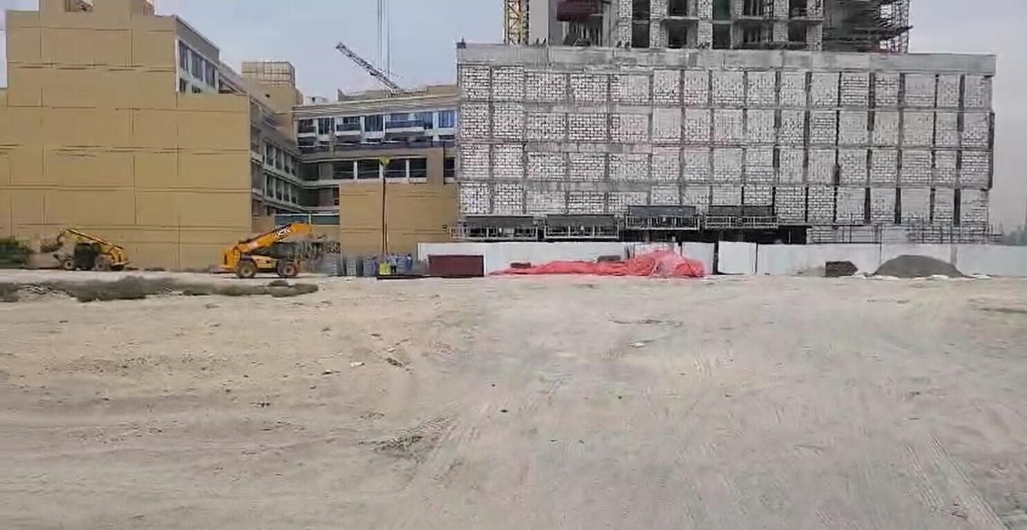 ESSENL1FE - Construction