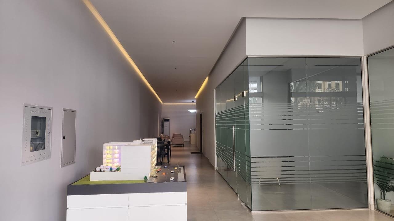 Views V - Construction