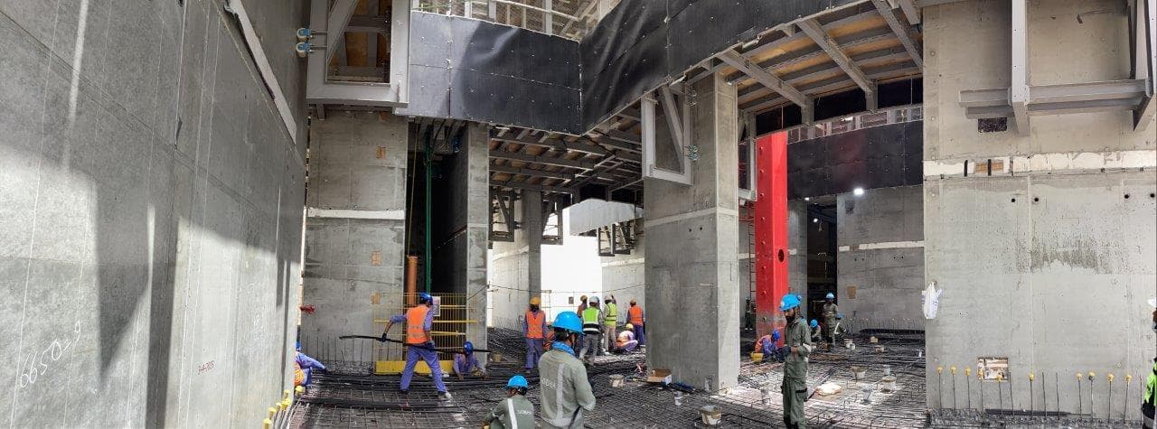 330 Riverside Crescent - Construction