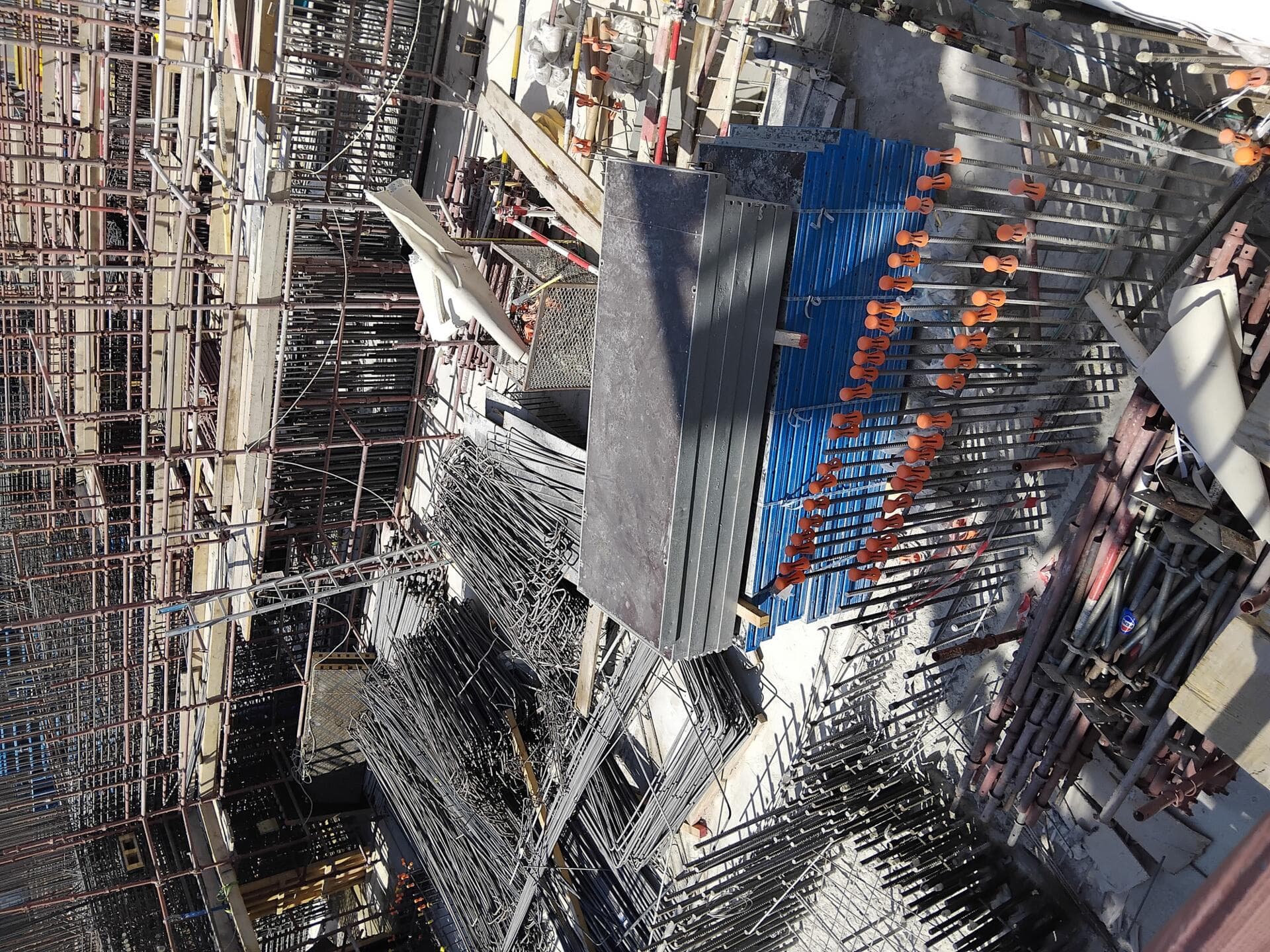 Iconic Tower - Construction