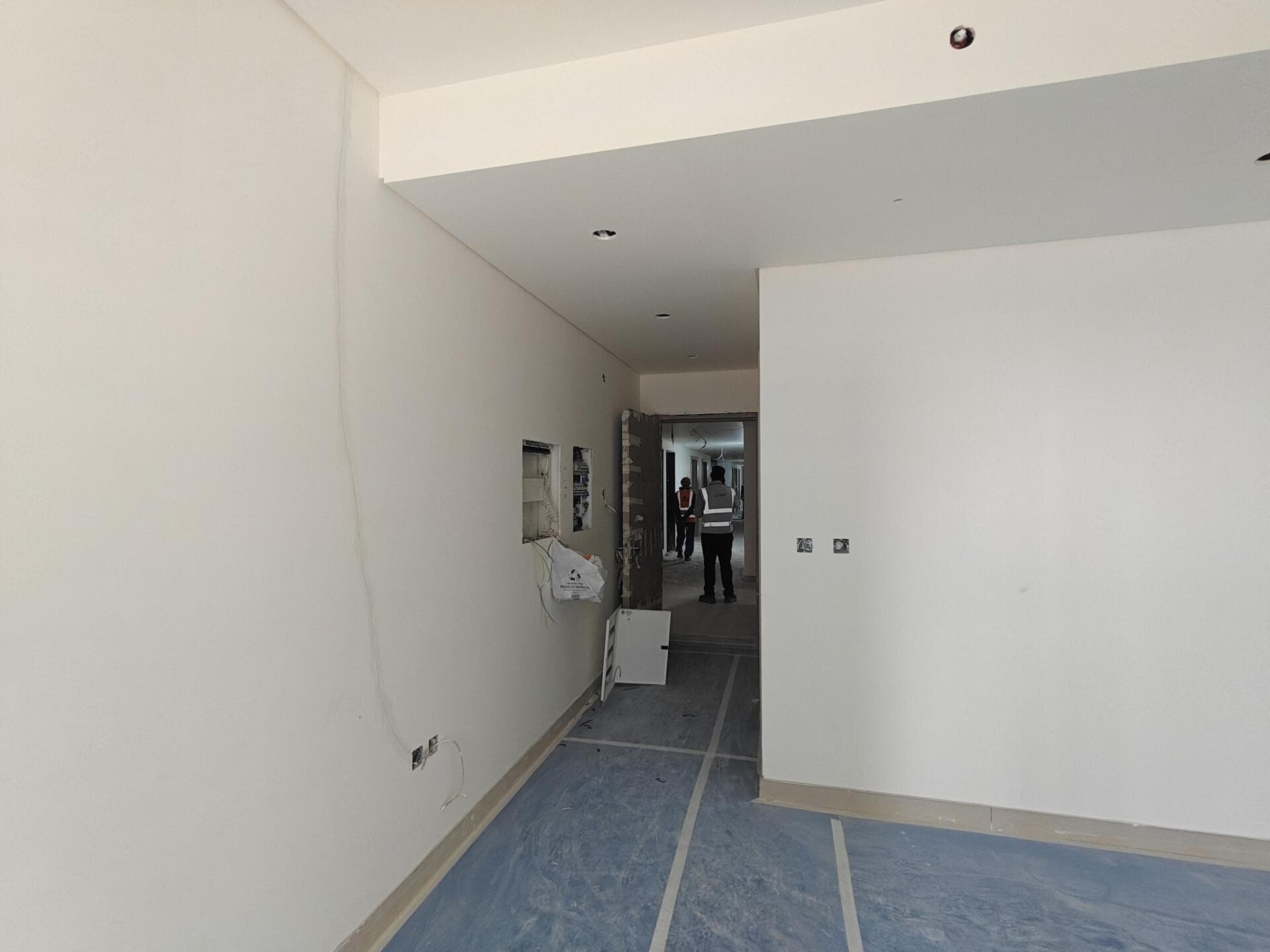 Weybridge Gardens - Construction