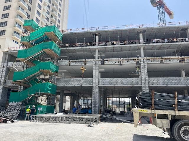 11 Hills Park - Construction