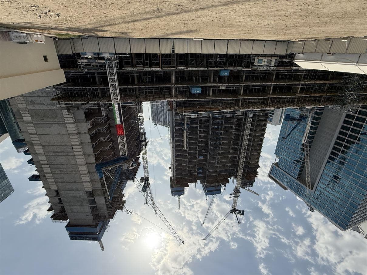 The Edge - Construction