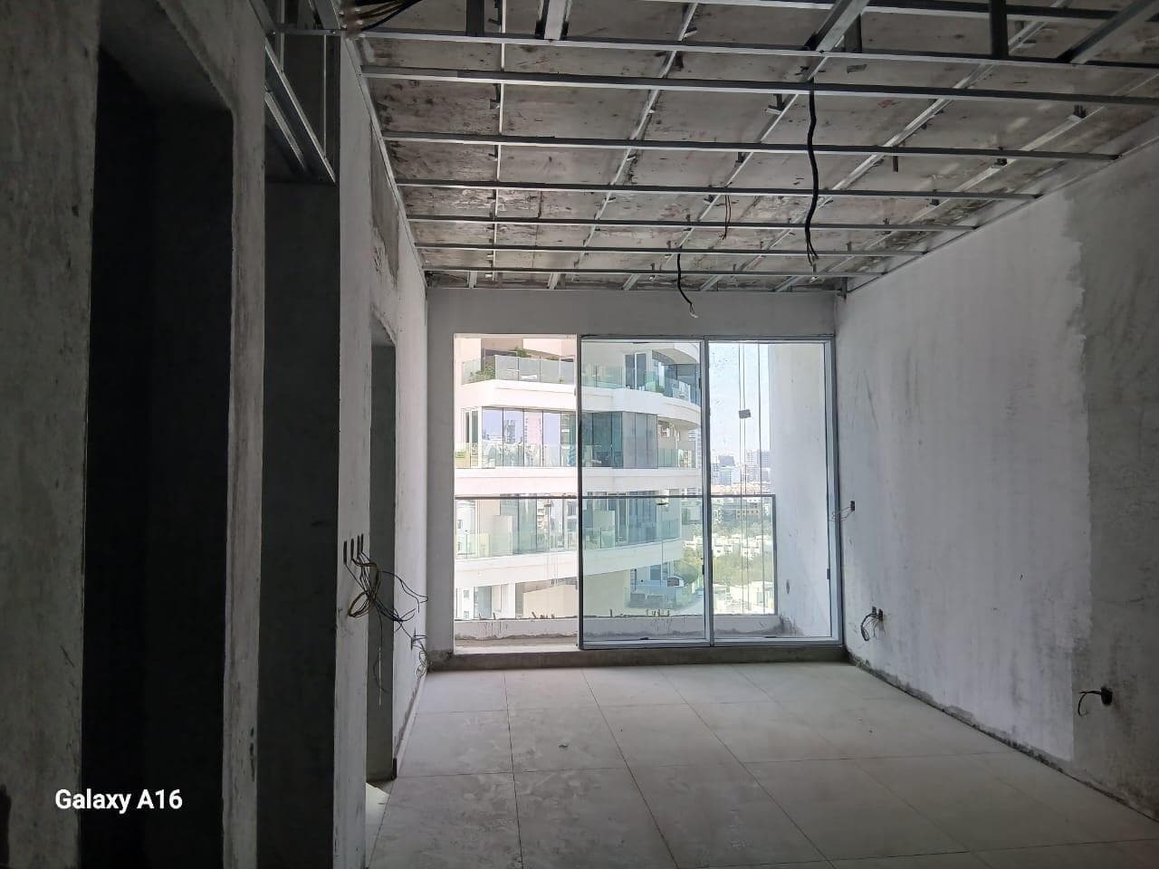 Views V - Construction