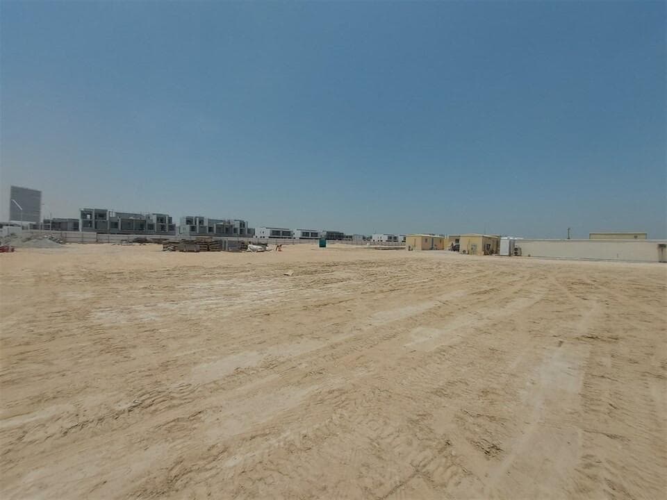 Nineteen Riviera Lagoon - Construction