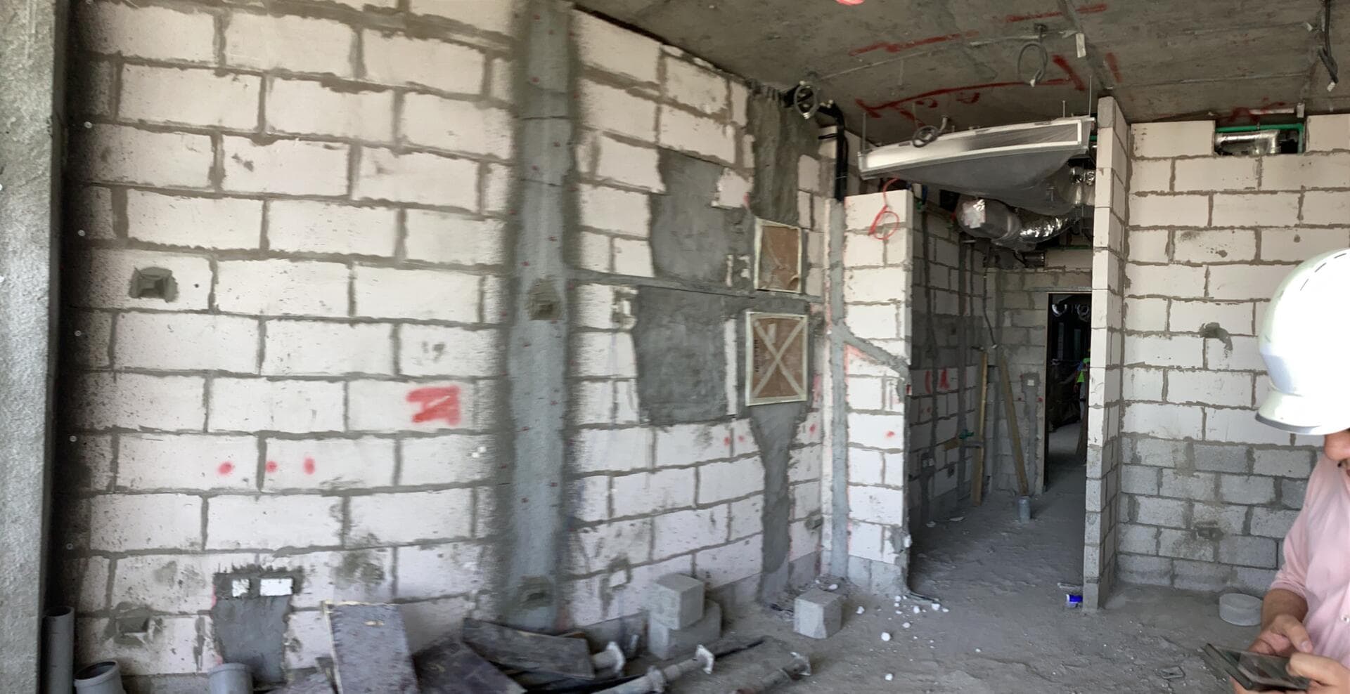 Binghatti Apex - Construction