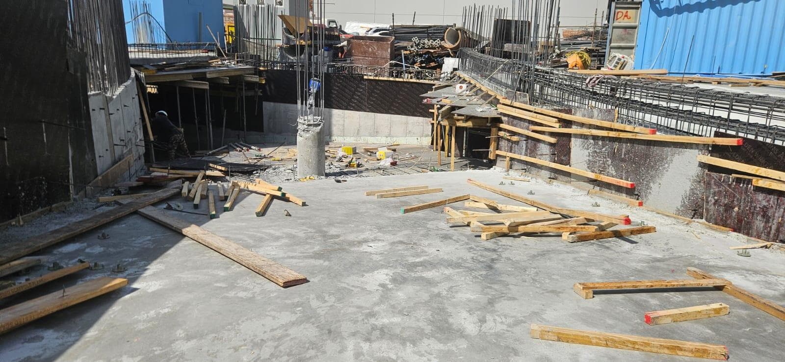VAL by Kasco - Construction