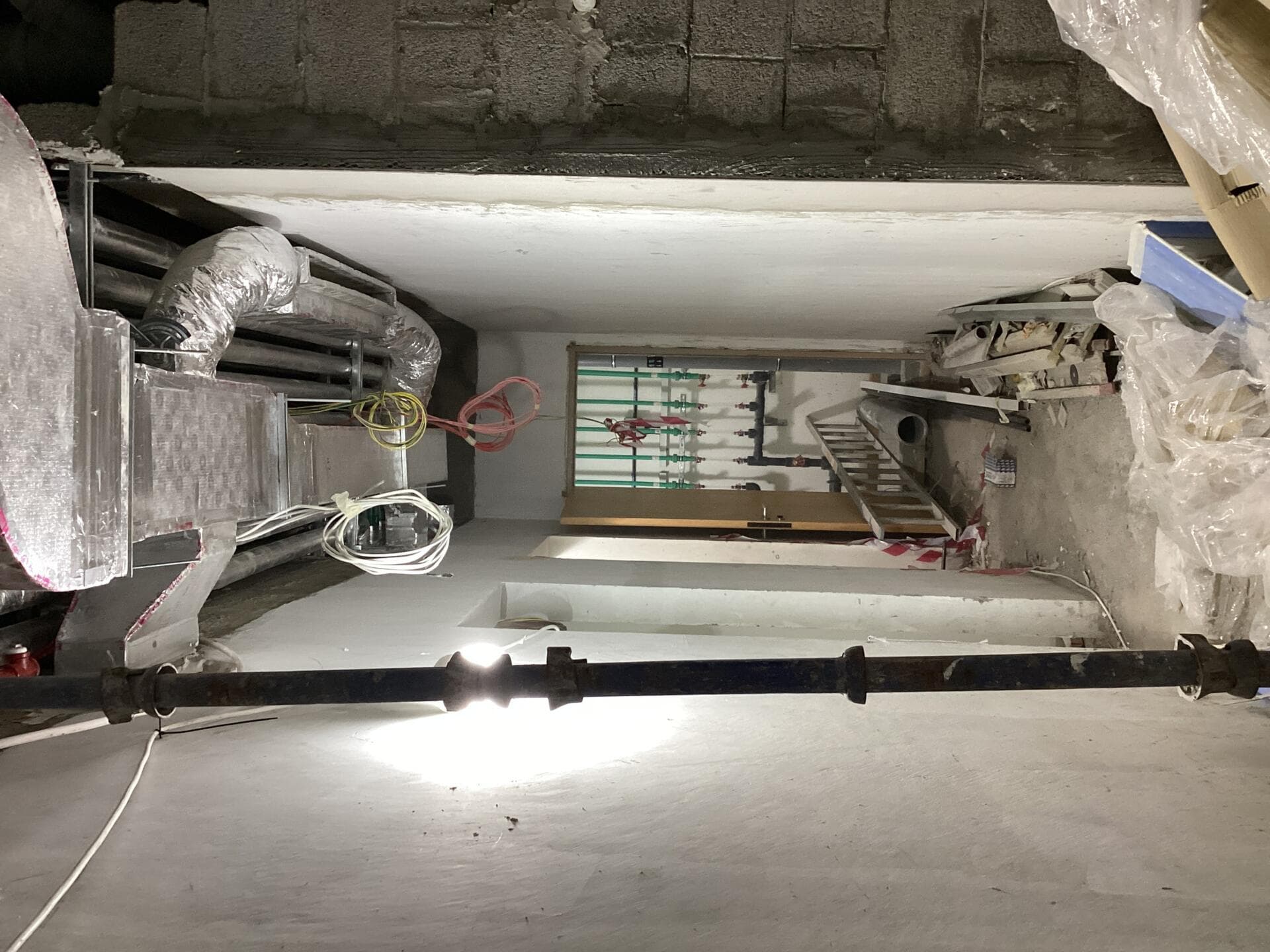 Binghatti Apex - Construction